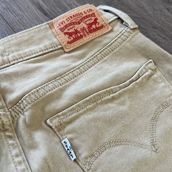 311 Shaping Skinny Khaki Pants Size 27 Levi’s - Picture 3 of 4